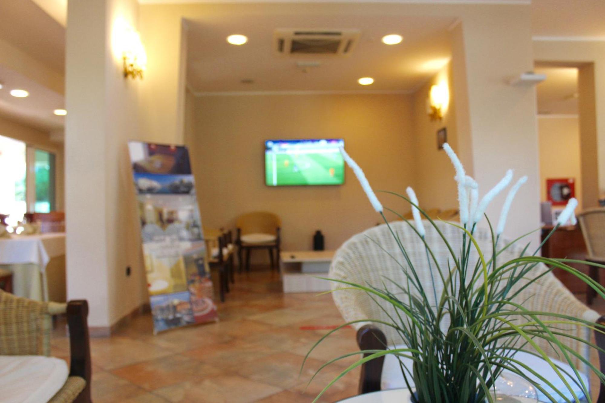 Hotel Jole تْشيزيناتيكو المظهر الخارجي الصورة