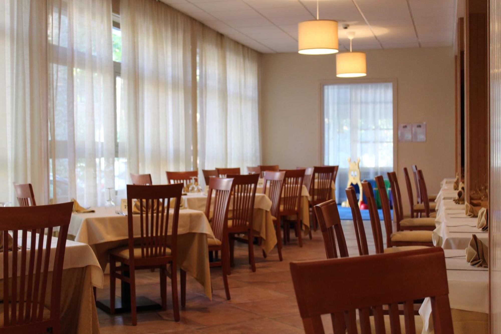 Hotel Jole تْشيزيناتيكو المظهر الخارجي الصورة